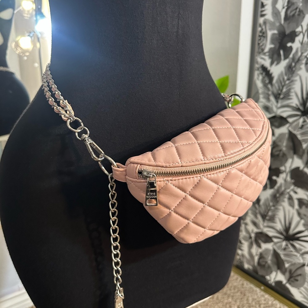 Quilted Pink Chain belt bag